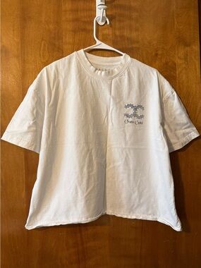 PacSun White Graphic Crop T‑Shirt with Small Blue Star Design